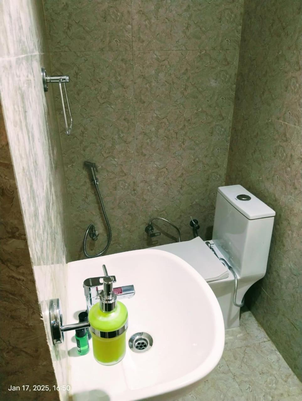 Hotel Abhinandan Ayodhya Eksteriør billede